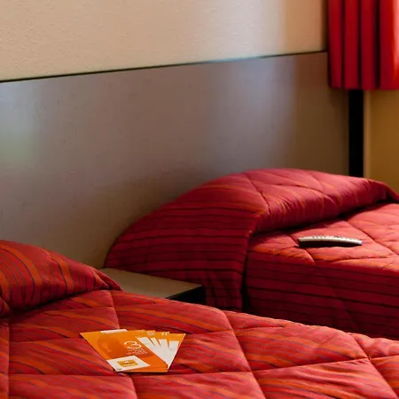 Premiere Classe Coulommiers Otel