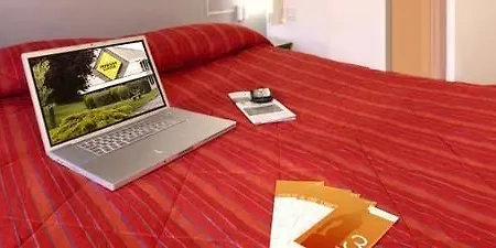 Otel Premiere Classe Coulommiers Mouroux